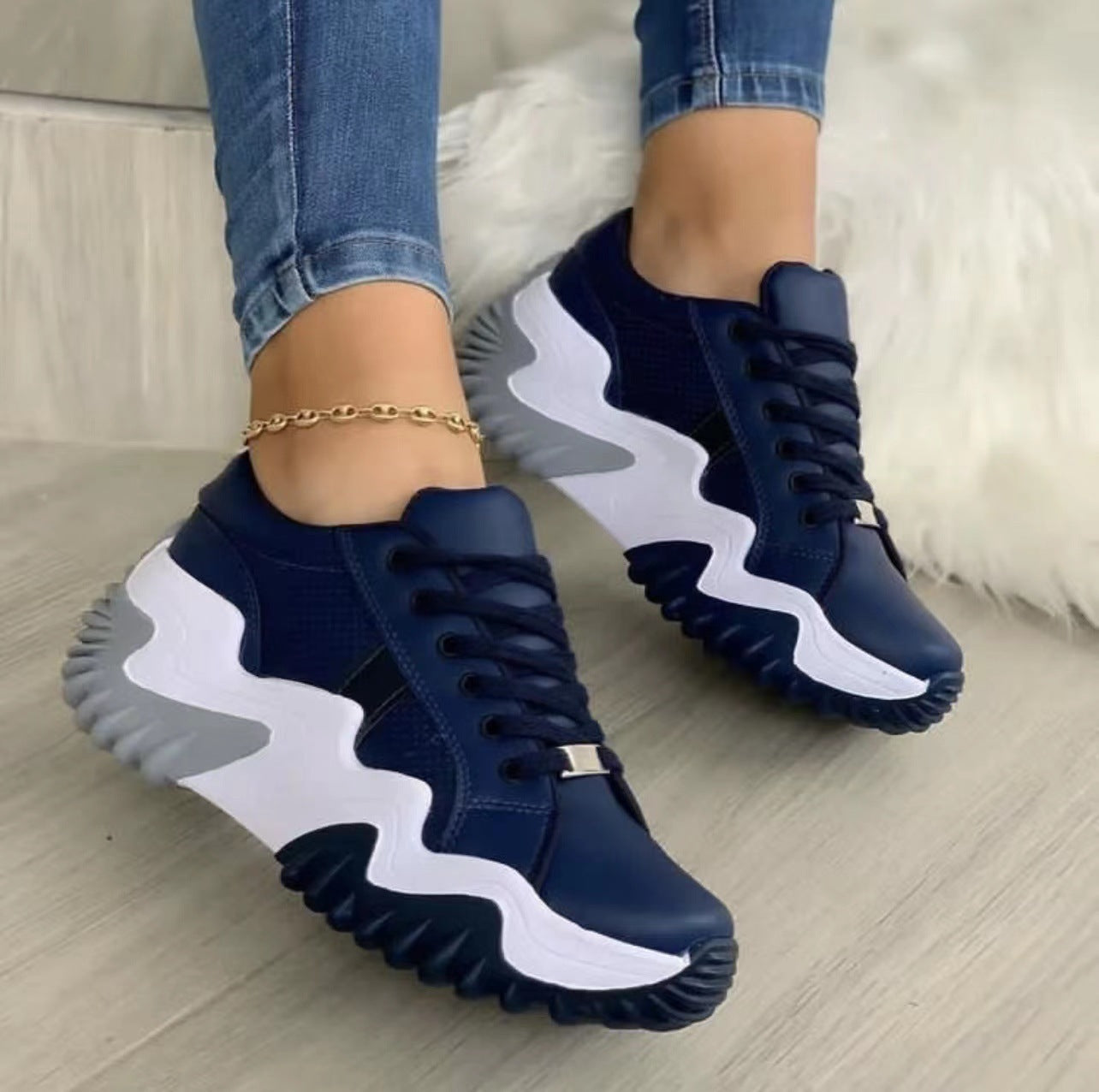 Xara - Volt Sneakers